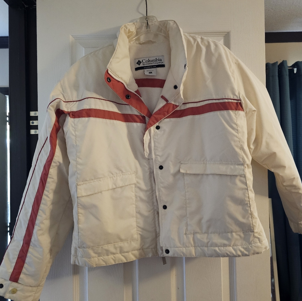 Ladies Columbia jacket.  Size XL